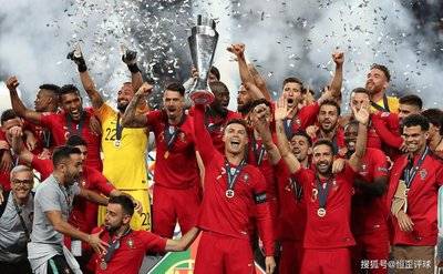 关于今晨里尔备战法国杯，队长鼓劲细节曝光，信心回归，阵容厚度经受考验的信息